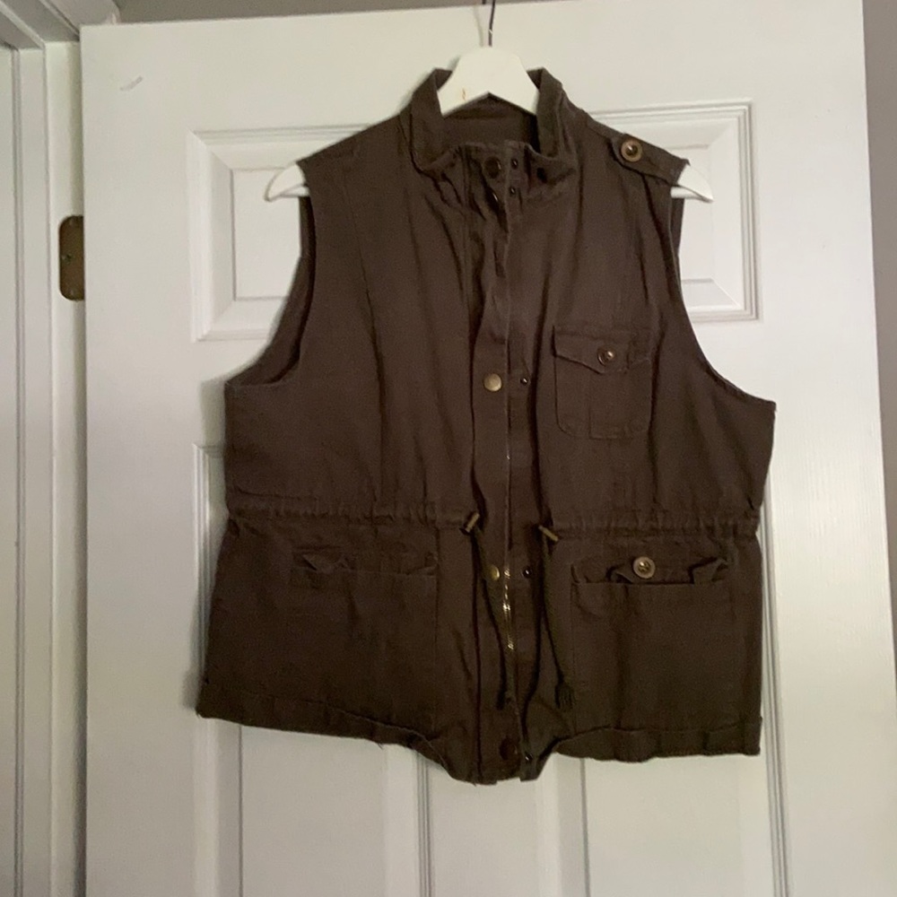 EUC no signs of wear olive green vest